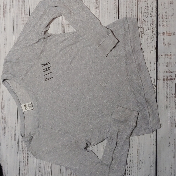 🏵VS PINK LOGO TOP - Picture 1 of 7